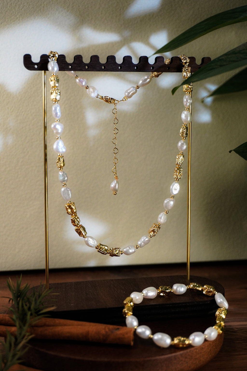 Baroque Pearl & Textured Gold Matching Jewelry Set, Irregular Pearl Necklace & Bracelet for Women